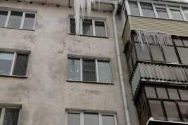 Жители четырех многоквартирных домов Кирова по вине УК оставались без горячей воды и отопления