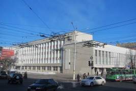 В администрации Кирова признали, что на стеле в сквере Трудовой славы есть дефекты
