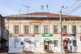 В Кирове обрушился фасад исторического здания «Дом А.С. Куклина»
